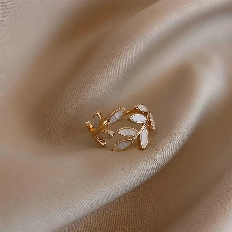 Naturinspiriertes Kupfer-Blatt-Ring